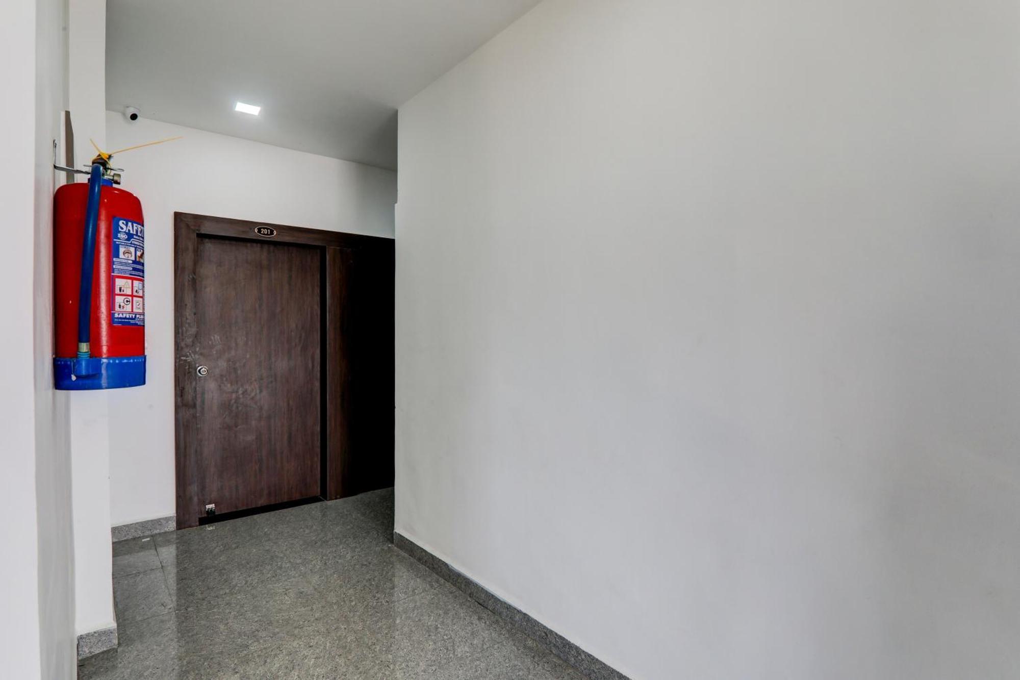 Super Hotel O Flagship Hotel Mk Palace Lucknow Bagian luar foto
